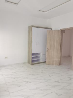 a Big Room Upstairs, Chevy View Estate Chevron, Lekki, Lagos, Flat / Apartment for Rent