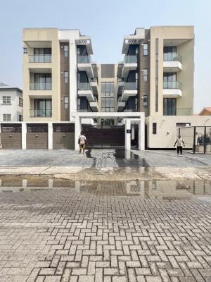 Beautiful 2 Bedroom Apartment with Swimming Pool, Lekki Phase 1, Lekki, Lagos, Flat / Apartment for Sale