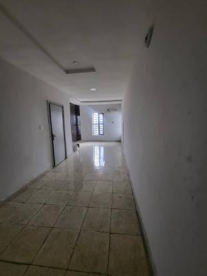 Lovely 3 Bedroom Flat with   Central Swimming Pool, Lekki, Lagos, Flat / Apartment for Rent
