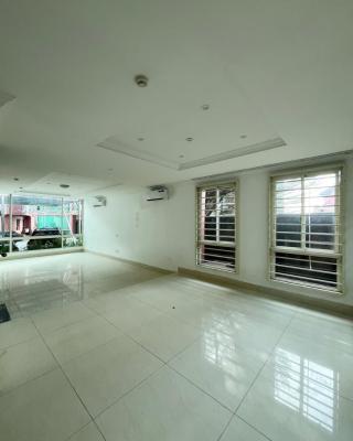 4 Bedroom Apartment with Bq, Old Ikoyi, Ikoyi, Lagos, Flat / Apartment for Rent