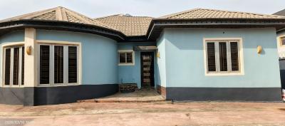 an Exquisite 4 Bedroom Flat, Hilltop Estate, Segun Bakare Street, Oreyo, Ebute, Ikorodu, Lagos, Flat / Apartment for Rent