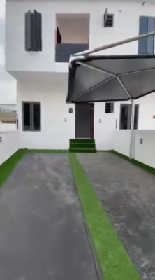 Neat 4 Bedroom Terrace, Abraham Adesanya Estate, Ajah, Lagos, Terraced Duplex for Sale