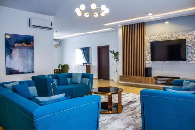 Nicely Furnished 3 Bedroom Apartment, Wuse 2, Abuja, Flat / Apartment Short Let