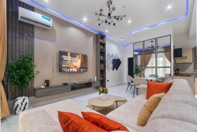 Nicely Furnished 2 Bedroom Apartment, Lekki Phase 1, Lekki, Lagos, Flat / Apartment Short Let