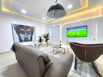 Well Furnished and Serviced  2bedroom Apartment in a Secured Estate, Ikoyi, Lagos, Flat / Apartment for Rent