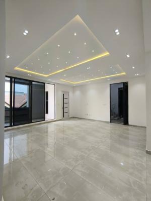 Luxury Beautifully Built 3 Bedroom Apartment Plus Bq, Off Admiralty Way, Lekki Phase 1, Lekki, Lagos, Flat / Apartment for Rent