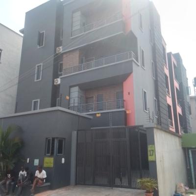 Relatively New and Spacious 3 Bedroom Flat, Anthony Maryland, Anthony, Maryland, Lagos, Flat / Apartment for Rent