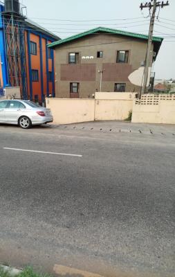 Hotel 600sqm, Ogudu Busy Road, Ogudu, Lagos, Hotel / Guest House for Sale