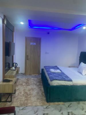 Nicely Furnished Studio Apartment, Yaba, Lagos, Flat / Apartment Short Let