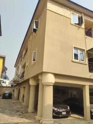 Comfortable 3-bedroom Apartment, Lekki Phase 1, Lekki, Lagos, Flat / Apartment for Rent