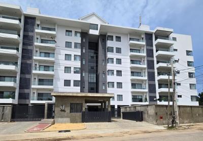 Serviced with 24/7 Power Supply 2 Bedroom En-suite Flat with an Open F, Victoria Island (vi), Lagos, Flat / Apartment for Rent