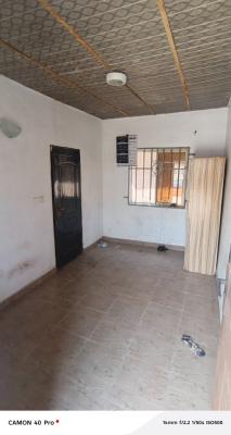 Executive One Room Self Contain, Akoka, Yaba, Lagos, Self Contain (single Rooms) for Rent
