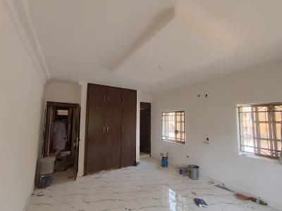 4 Bedrooms Flat on The 1st Floor, Wuse Road, Zone 1, Wuse, Abuja, Flat / Apartment for Sale