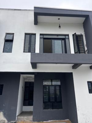 4bedroom Terrace, Lekki Scheme2 Estate, Ajah, Lagos, Terraced Duplex for Sale