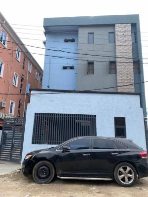 Executive 2bedroom at Surulere, Surulere, Surulere, Lagos, Flat / Apartment for Sale