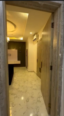 Super Spacious Masters Bedroom in a Secured Estate, Orchid Road Before Roundabout, Lekki Phase 2, Lekki, Lagos, Flat / Apartment for Rent