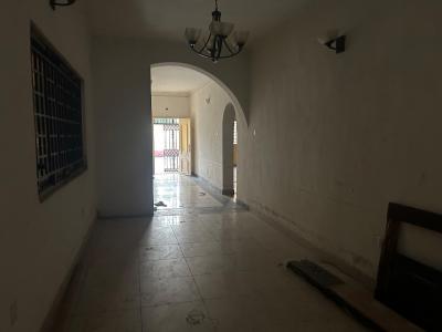 Luxury 4 Bedrooms Flat, Babatunde Anjuos, Lekki Phase 1, Lekki, Lagos, Flat / Apartment for Rent