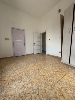 Standard and Beautiful Single Room in a Duplex Shared Apartment, Orchid Road, Lekki, Lagos, Self Contain (single Rooms) for Rent