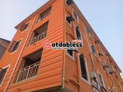 Spacious Two Bedroom Apartment, Jibowu, Yaba, Lagos, Flat / Apartment for Rent