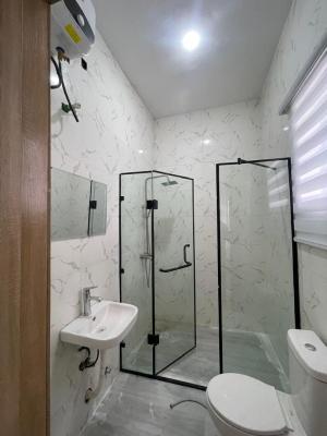 Brand New 3 Bedroom in Osapa London Lekki Upstairs, Osapa London, Lekki, Lagos, Flat / Apartment for Rent