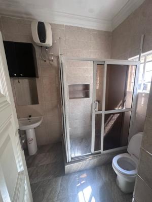 Luxurious 3 Bedroom Apartment with Excellent Facilities, Ologolo, Lekki, Lekki, Lagos, Flat / Apartment for Rent