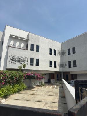 4 Bedroom Townhouse with 2 Living Rooms, Lekki Phase 1, Lekki, Lagos, House for Rent