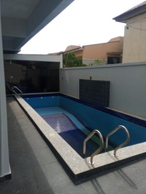 Spacious 3 Bedroom Apartment, Off Emma Abimbola Cole, Lekki Phase 1, Lekki, Lagos, Flat / Apartment for Sale