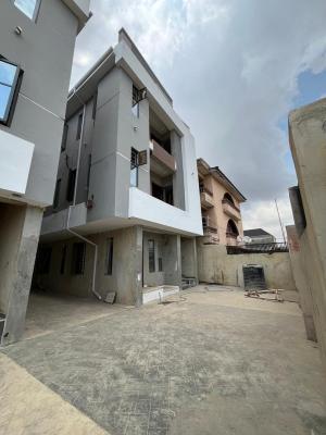 Exclusive 2 Bedroom Apartment in a Gated Neighborhood., Gbagada, Lagos, Flat / Apartment for Sale
