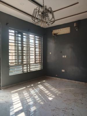 Luxury 3 Bedroom Flat Available on The Third Floor, Alagomeji, Alagomeji, Yaba, Lagos, Flat / Apartment for Sale