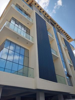 Masters Designed 3bedroom with Pool Gym Elevator 24/7 Light, Lekki Phase 1, Lekki, Lagos, Flat / Apartment for Sale