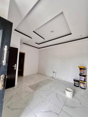 Spacious and Luxurious Upstairs, Alashela Estate, Ogombo, Ajah, Lagos, Flat / Apartment for Rent