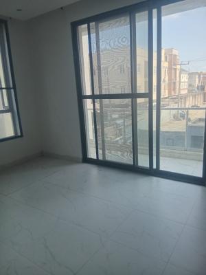 Nice Spacious 2 Bedroom Flat, Off Platinum Way, Ikate, Lekki, Lagos, Flat / Apartment for Rent