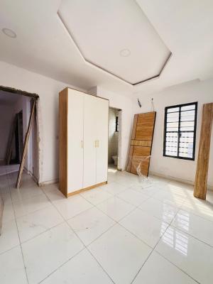 Luxury 2 Bedroom Apartment with Excellent Facility, Ologolo Lekki, Lekki, Lagos, Flat / Apartment for Rent