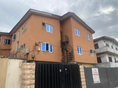 Decent 2 Bedroom Flat, Off Doyin Omololu Street Alapere, Alapere, Ketu, Lagos, House for Rent