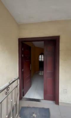 Massively Spacious Standard 3 Bedroom Apartment, Surulere, Lagos, Flat / Apartment for Rent