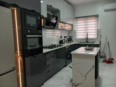 2, Lekki Phase 1, Lekki, Lagos, Flat / Apartment for Rent