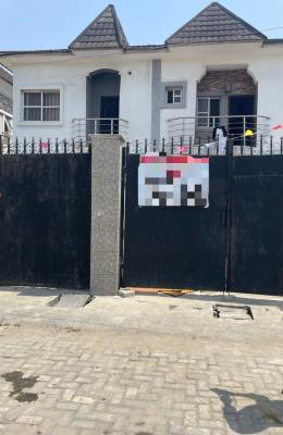 Renovated 4 Bedroom  Duplex, Bq , Self Compound, Idado Estate Lekki, Lekki, Lagos, Semi-detached Duplex for Sale