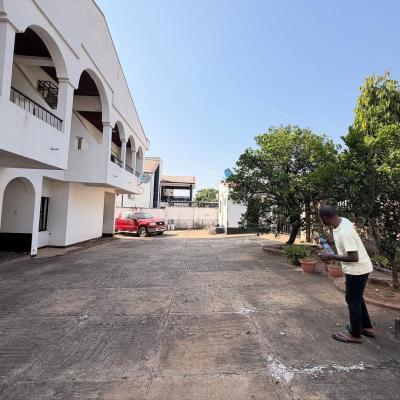 a Decent 5 Bedroom Detached Duplex, Bq ,good for Redevelopment /invest, Wuse2. in a Serene and Strategic Location, Wuse 2, Abuja, Detached Duplex for Sale