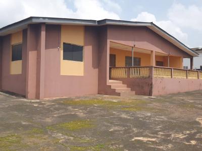 14 Bedroom Detached Bungalow, Sagamu, Ogun, Detached Bungalow for Rent