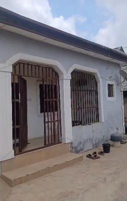 3 Bedrooms Bungalow on Half Plot of Land, Radio Itamaga, Ikorodu, Lagos, Detached Bungalow for Sale