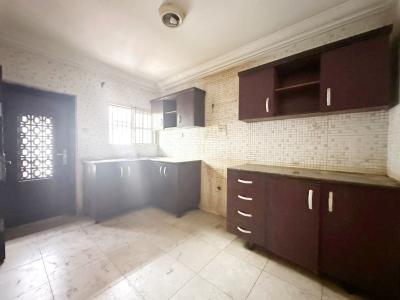 Luxury 3 Bedroom Flat, Gra Phase 1, Magodo, Lagos, Flat / Apartment for Rent