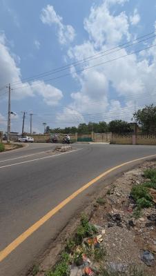 Prime Commercial Parcel of Land, Beside St. Louis Grammar School, Off Veterinary Junction, Mokola, Ibadan, Oyo, Commercial Land for Sale