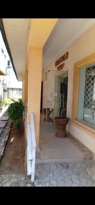 Clean 2-bedroom Bungalow, Lekki Phase 1, Lekki, Lagos, House for Rent