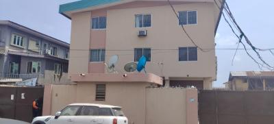 Block of Six Flat of Three Bedroom Flat Surulere 600sqm, Surulere, Lagos, House for Sale
