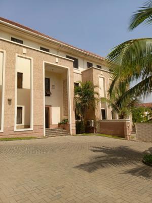 Luxury and Clean Serviced 3 Bedroom Apartment with Bq, Guzape District, Abuja, Flat / Apartment for Rent