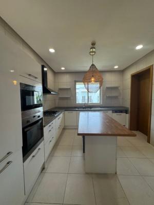 Spacious 3 Bedroom Flat with a Bq Located in Banana Island, Residential Area, Banana Island, Ikoyi, Lagos, Flat / Apartment for Rent