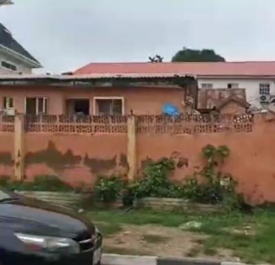 an Old Bungalow on 700sqm of Land in Wuse, Wuse Zone 3, Zone 3, Wuse, Abuja, Detached Bungalow for Sale