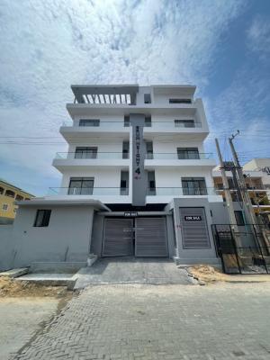 Alluringly Finished Luxury 2 Bedroom Apartment + Communal Pool, Lekki Phase 1, Lekki, Lagos, Flat / Apartment for Sale