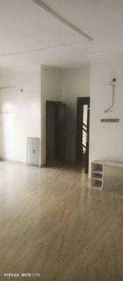 Executive 3 Bedroom Flat, Gra Phase 2, Magodo, Lagos, Flat / Apartment for Rent