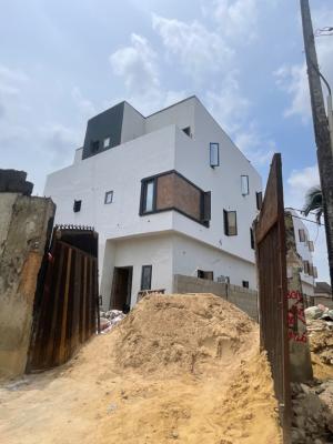 4 Bedroom Duplex with a Bq, Anthony, Maryland, Lagos, Semi-detached Duplex for Sale